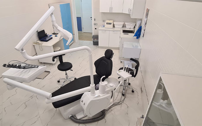 Какие факторы влияют на стоимость пломбы на зуб в Москве? клиника Элидент